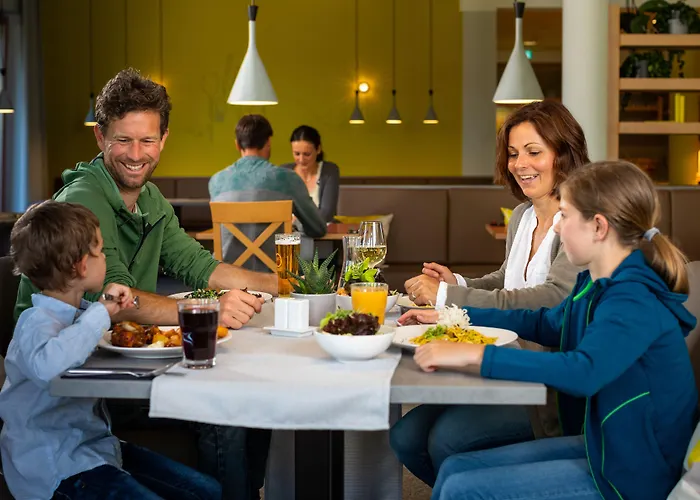 Jufa Familienresort Im Allgaeu קמפטן